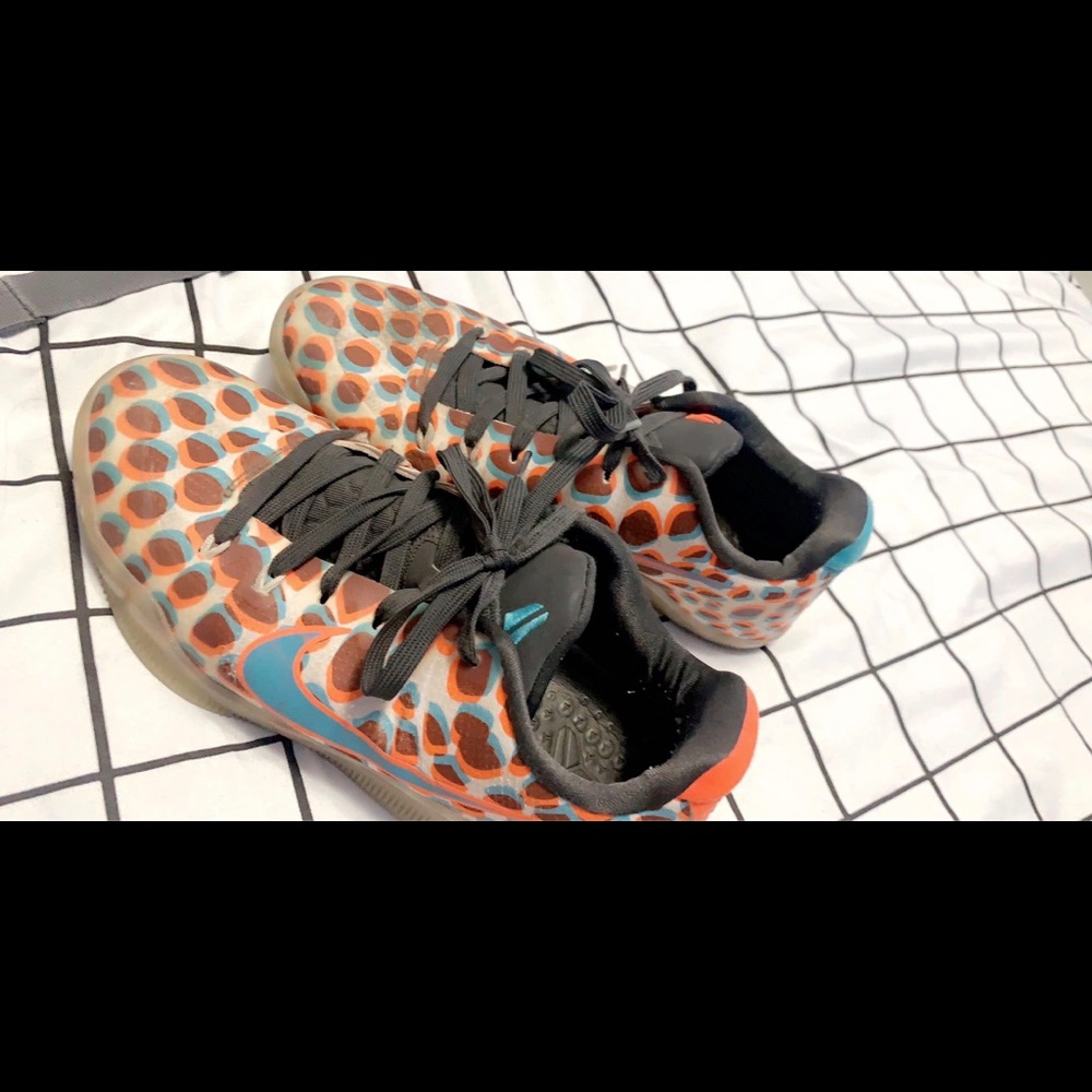 Kobe’s size 7.5